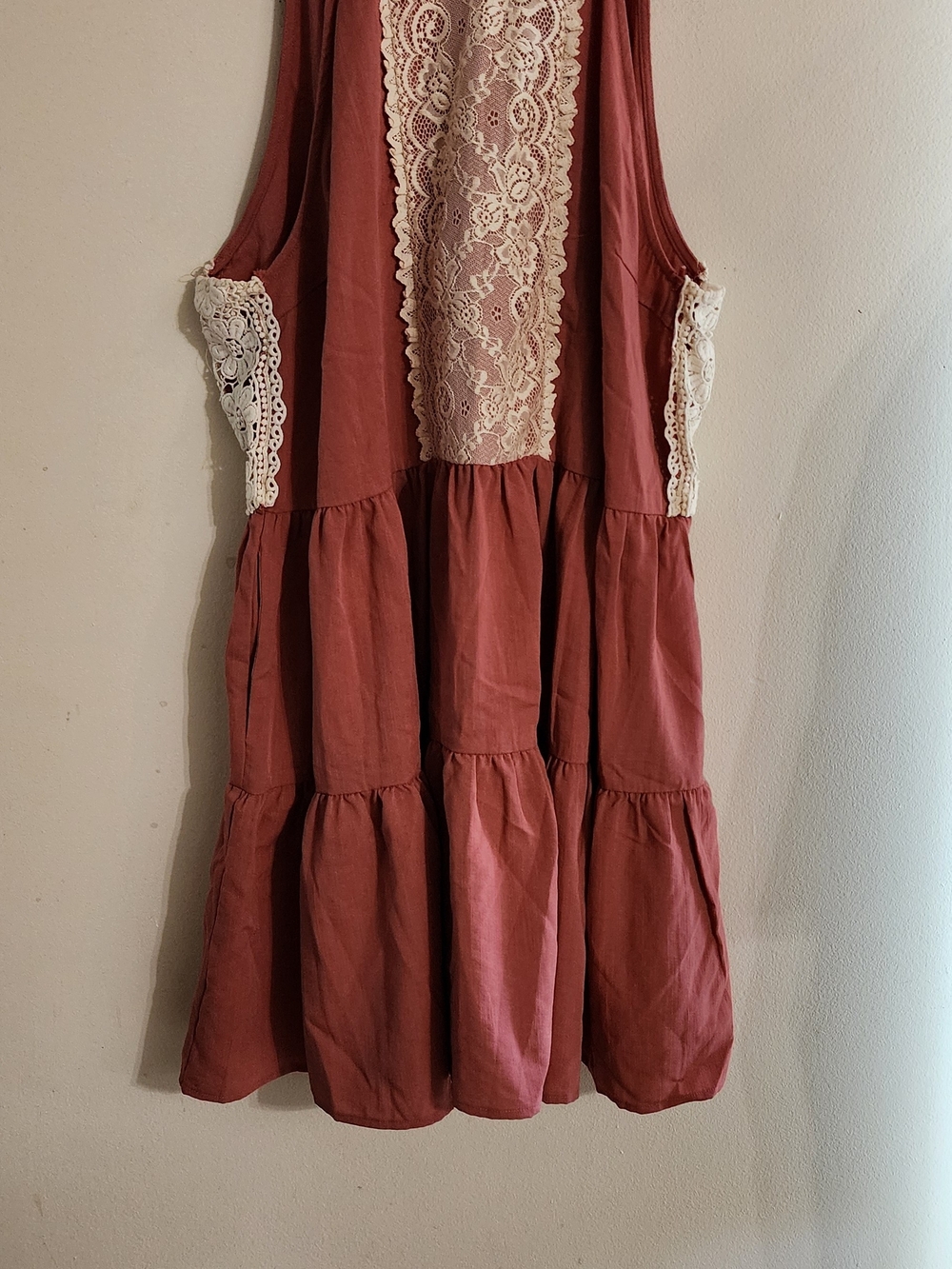 NWT La February Clay Pink Halter Tiered Babydoll Dress w/ Crochet Lace Trim Sz L